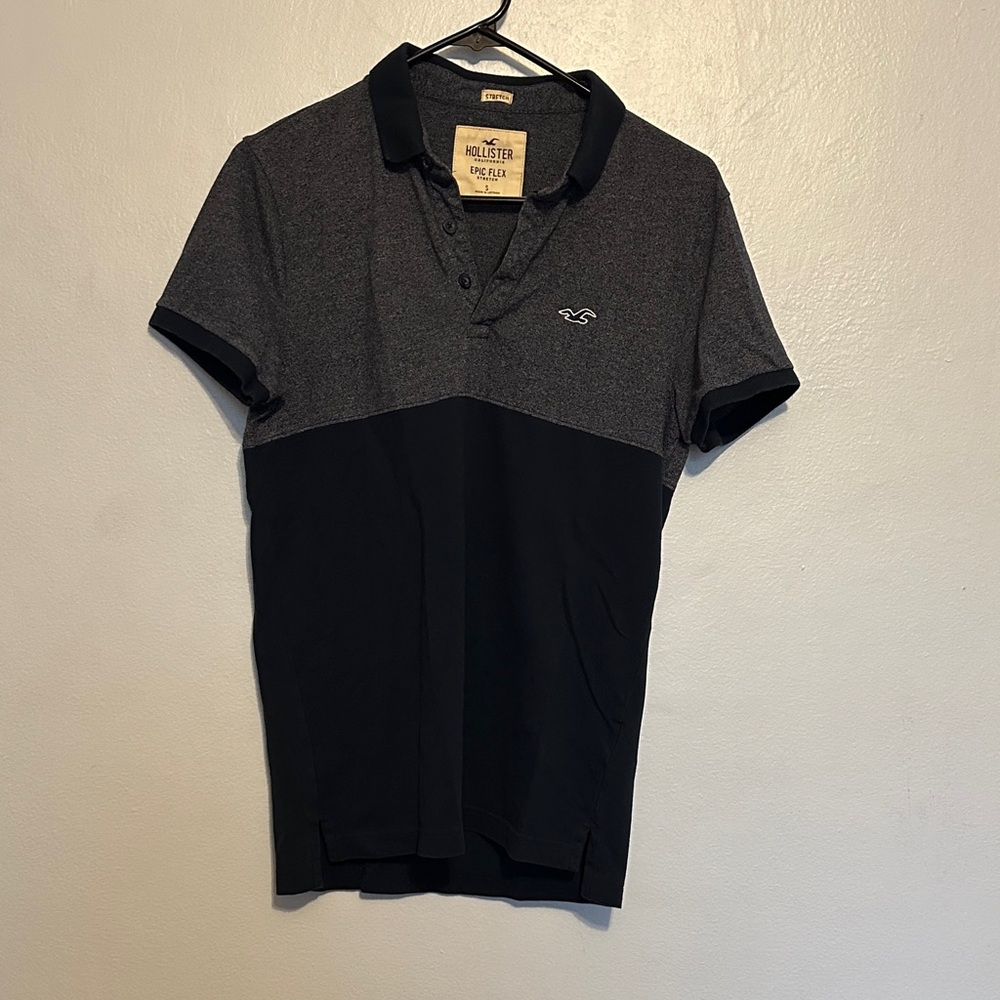 Hollister Men's Two-Tone Black and Gray Polo Shirt